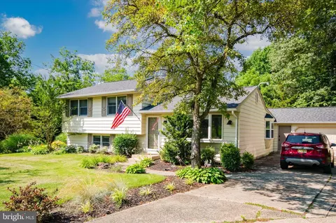 801 Dartmouth Dr, Wenonah, NJ 08090