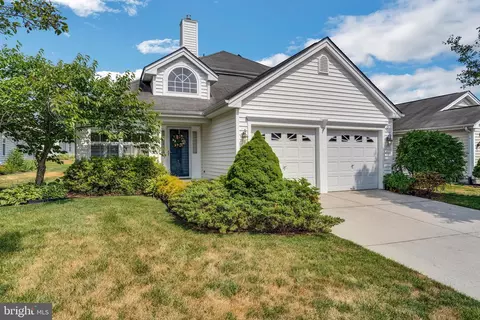 23 Leisure Ln, Sewell, NJ 08080