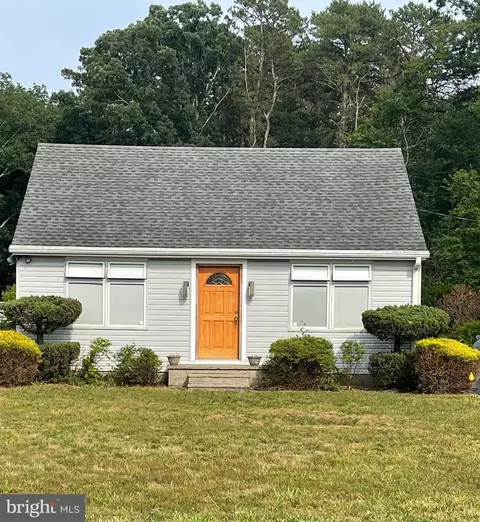 766 S Blue Bell Rd, Vineland, NJ 08360