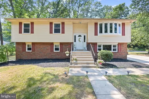 163 Peach St, Westville, NJ 08093