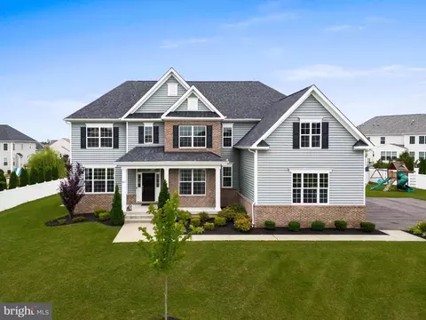 410 Gardenia Dr, Mullica Hill, NJ 08062