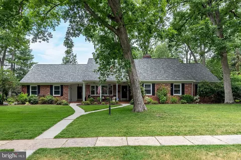8 Madison Ave, Pitman, NJ 08071