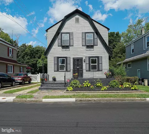 1541 Paul Ave, Paulsboro, NJ 08066