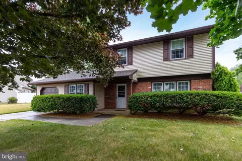111 Saint Albans Ave, Deptford, NJ 08096