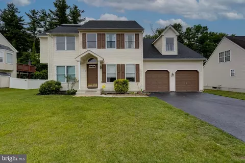 97 Windward Dr, Mount Royal, NJ 08061