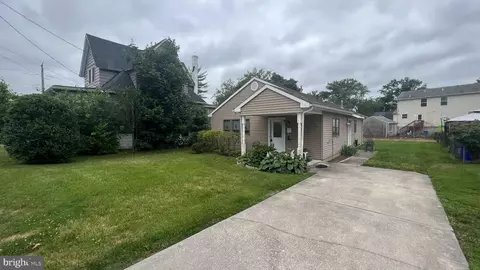 51 Dickerson St, Woodbury, NJ 08096