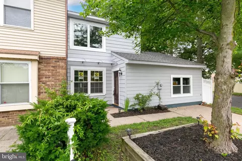 1 Procyon Rd, Blackwood, NJ 08012