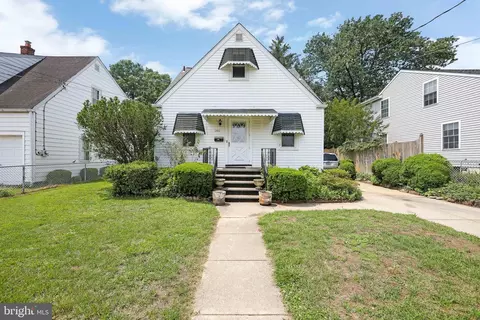 140 Oak Ave, Westville, NJ 08093