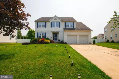 732 Devonshire Dr, Williamstown, NJ 08094