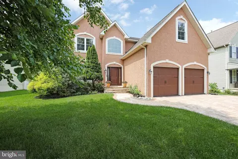 208 Spruce Trl, Swedesboro, NJ 08085