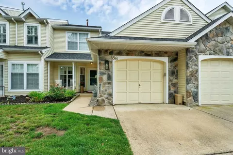 86 Kerry Lynn Ct, Williamstown, NJ 08094