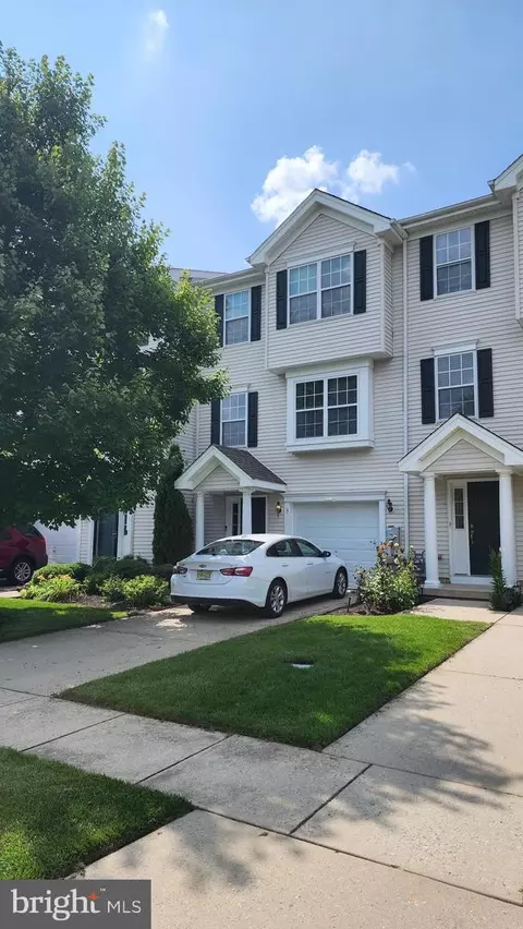 3 Highgrove Ct, Thorofare, NJ 08086