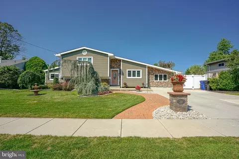 395 Lansing Dr, Mantua, NJ 08051