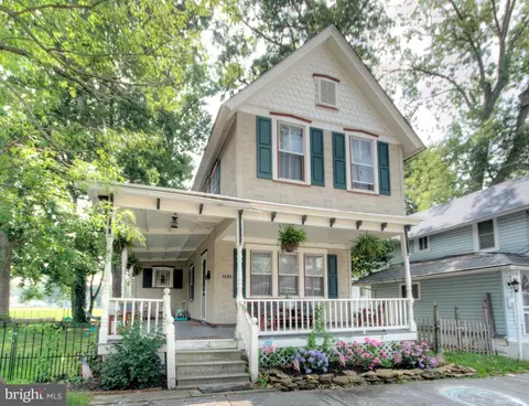 102 West Ave, Pitman, NJ 08071