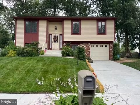985 N Beecham Rd, Williamstown, NJ 08094
