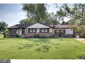 520 Buckingham Dr, Sewell, NJ 08080