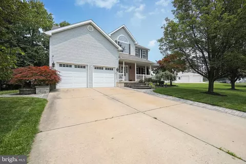 1012 Juniper Ct, West Deptford, NJ 08096