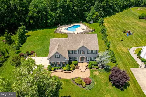 25 Fawn Hollow Ln, Mullica Hill, NJ 08062