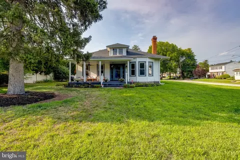 634 Delaware St, Woodbury, NJ 08096