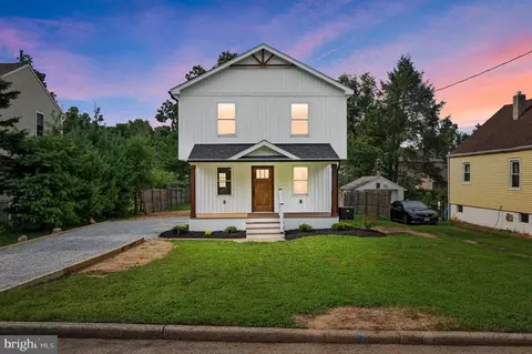 1025 Chestnut Ave, Woodbury Heights, NJ 08097