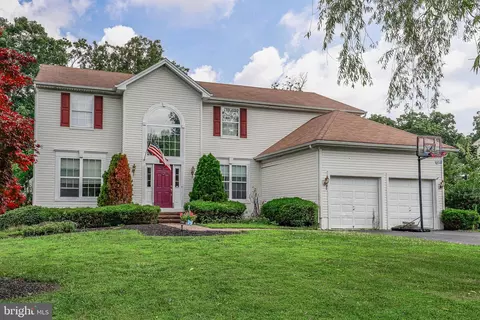 1136 Tara Dr, Williamstown, NJ 08094