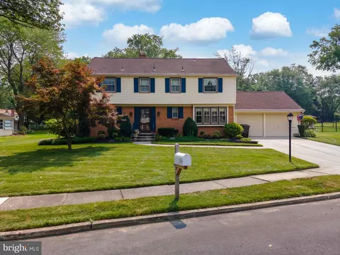 209 Westwood Ct, West Deptford, NJ 08096