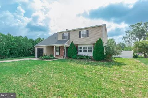 64 Hartford Rd, Sewell, NJ 08080