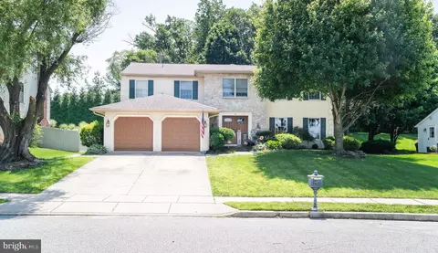 14 Greenleigh Dr, Sewell, NJ 08080