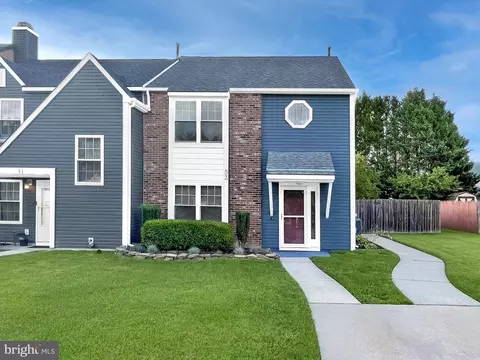 53 Meeting House Ln, Turnersville, NJ 08012