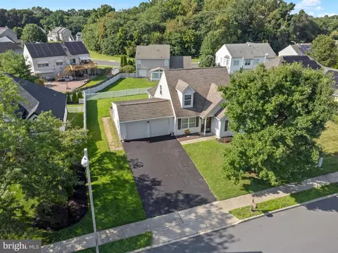155 Billows Dr, Mount Royal, NJ 08061