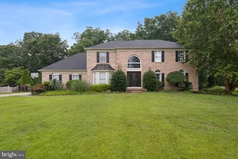 50 Quail Hollow Dr, Sewell, NJ 08080
