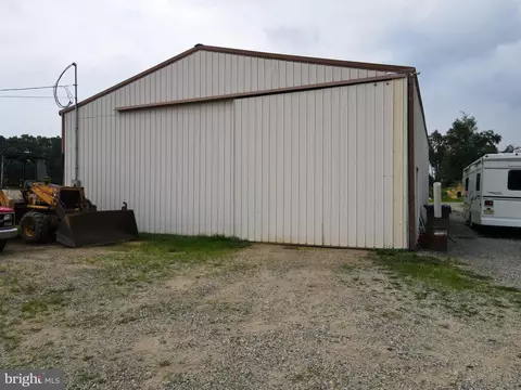 566 Woodstown Rd, Swedesboro, NJ 08085