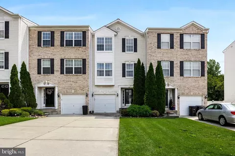 12 Nicole Ct, Woodbury, NJ 08096