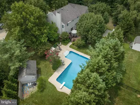 1203 Scoter Ct, Mullica Hill, NJ 08062
