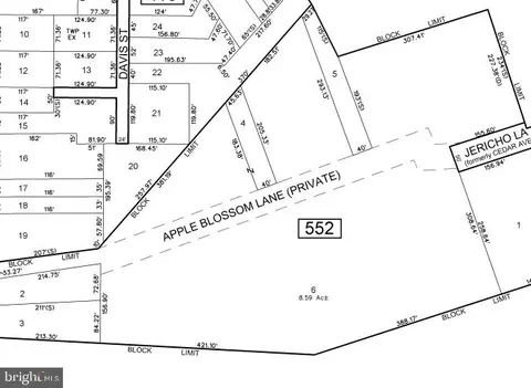 1039 Jericho Ln, Woodbury, NJ 08096