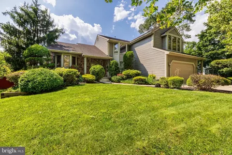 15 N American St, Woodbury, NJ 08096