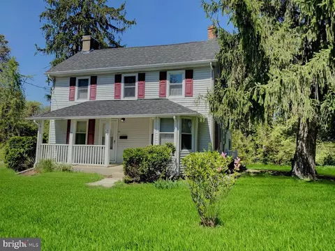 15 Blackwood Barnsboro Rd, Sewell, NJ 08080