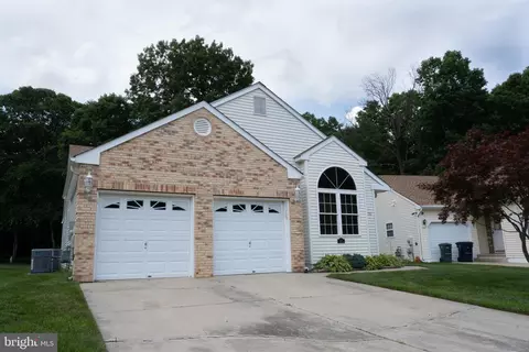 510 Virgin Island Dr, Williamstown, NJ 08094