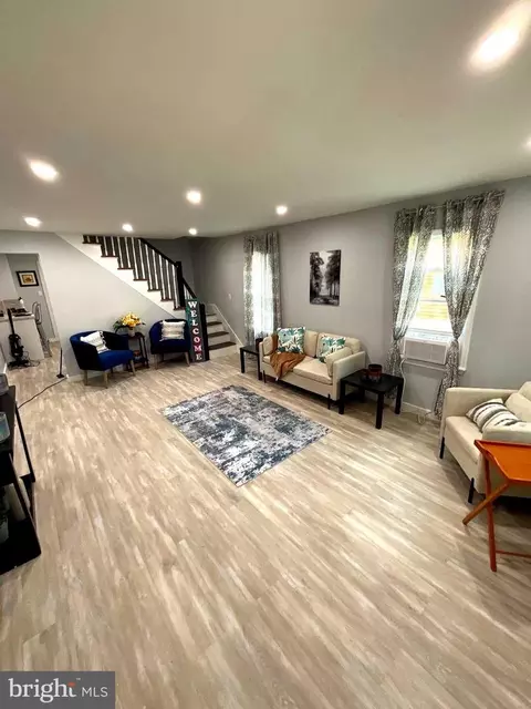255 Thomson Ave, Paulsboro, NJ 08066