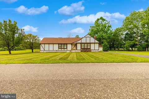2330 Broadlane Rd, Williamstown, NJ 08094