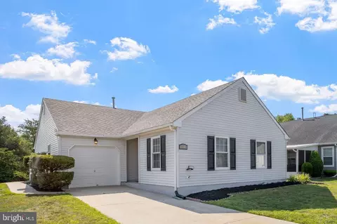 706 Saint Croix Dr, Williamstown, NJ 08094