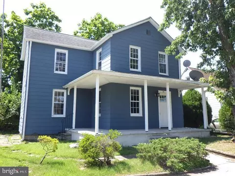 436 Railroad Ave, Gibbstown, NJ 08027