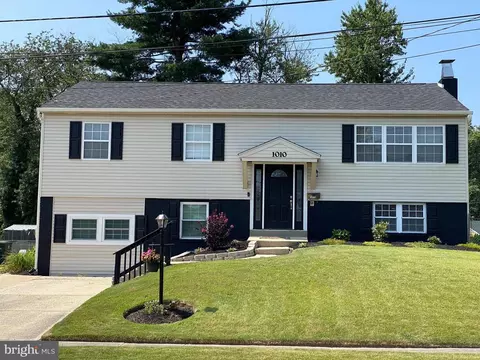 1010 Hille Ter, Williamstown, NJ 08094