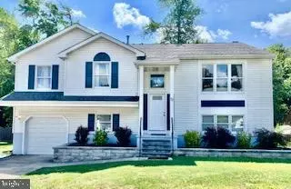 73 Autumn Ridge Dr, Glassboro, NJ 08028