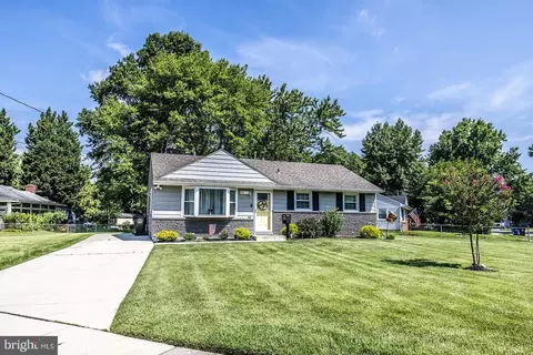 300 May Ave, Woodbury, NJ 08096