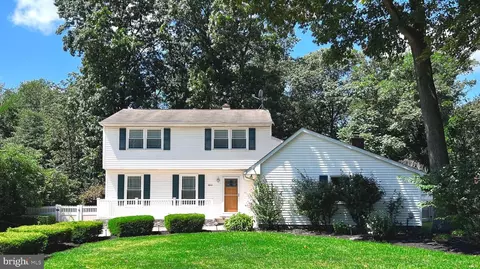 15 Fern Rd, Turnersville, NJ 08012