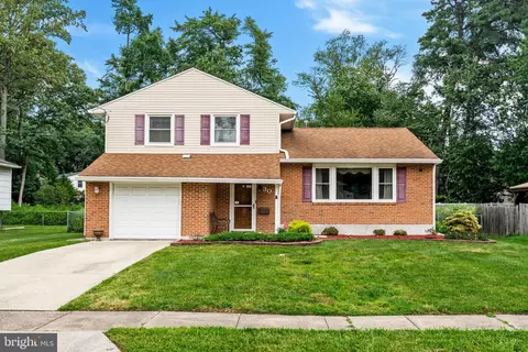 30 Nottingham Way, Blackwood, NJ 08012