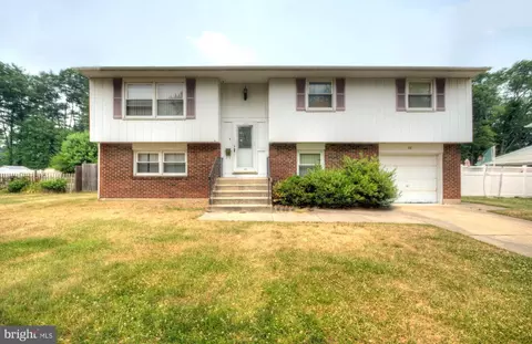 28 Biscayne, West Deptford, NJ 08096
