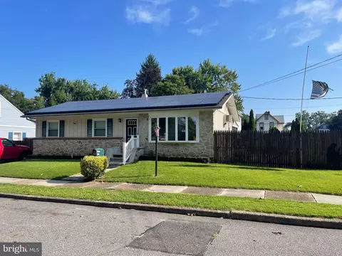 717 Asbury Ave, National Park, NJ 08063