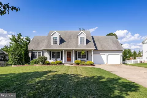 18 Quaker Rd, Mickleton, NJ 08056